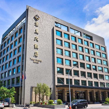 Tsun Huang Hotel Цзяї Екстер'єр фото
