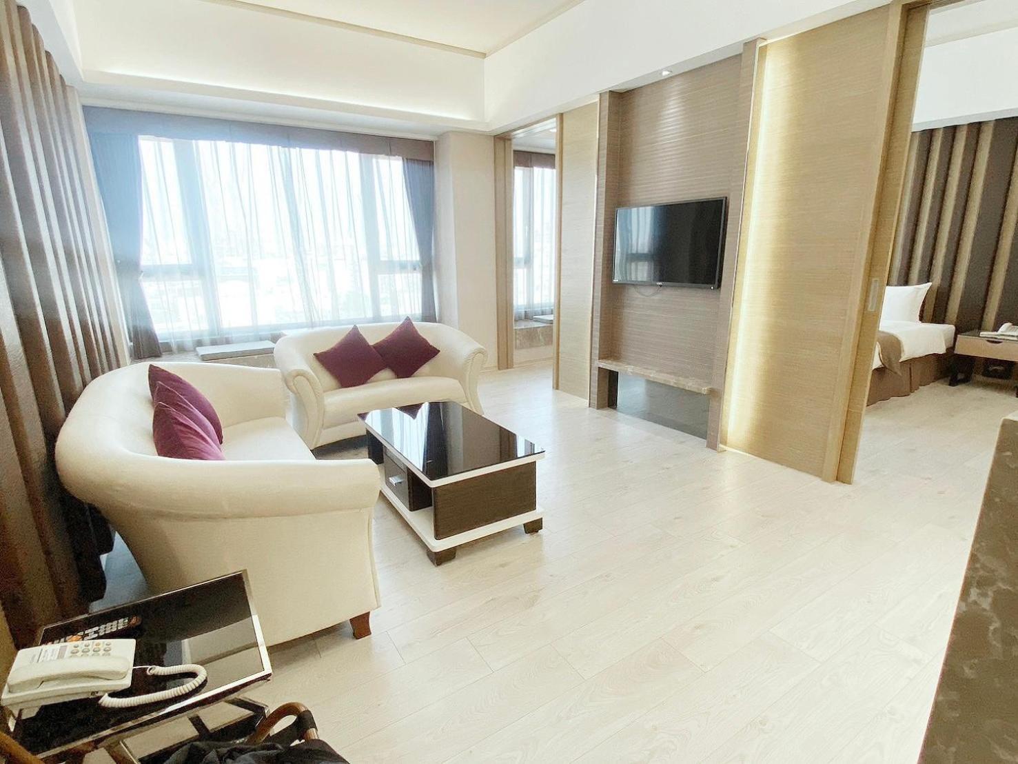 Tsun Huang Hotel Цзяї Номер фото