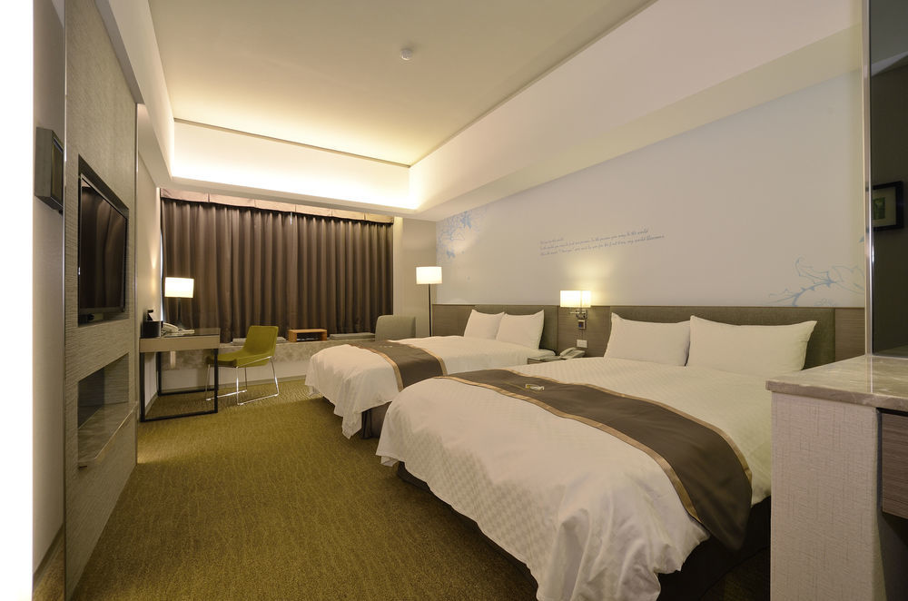 Tsun Huang Hotel Цзяї Екстер'єр фото