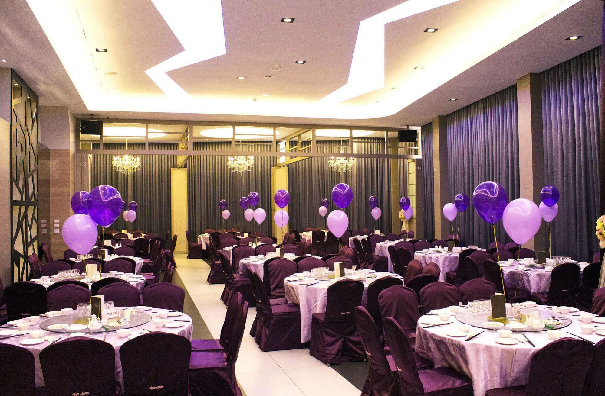 Tsun Huang Hotel Цзяї Екстер'єр фото